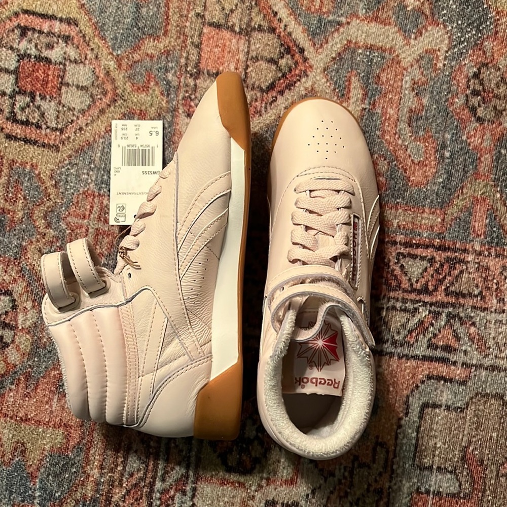 NWT Reebok High Tops - Picture 2 of 14